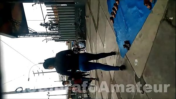 Candid Street Jeans 4