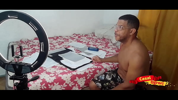 Fui Ajudar Meu Padrasto No Trabalho De Escritório E Levei Na Buceta.