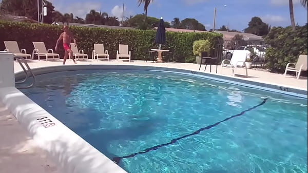 MAXXX LOADZ DIVING INTO POOL & SWIMMING