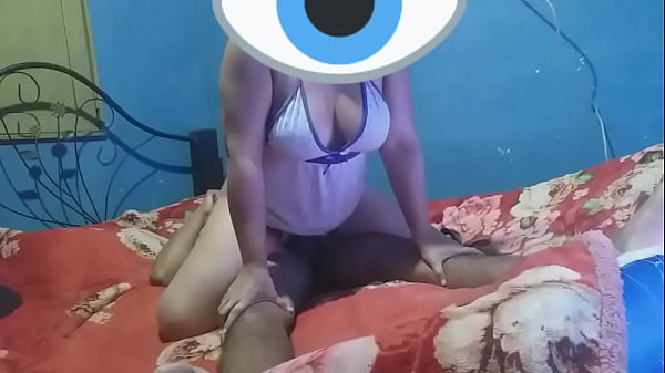Encuentro A Desconocida En Una Discoteca Y Me La Traigo Ami Casa A Darle Mucha Verga Por Ese Enorme Culo