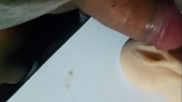 Jugando Con Mi Vagina Plastica Y Me Vengo