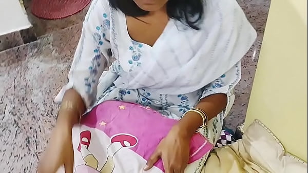 पति ने खूबसूरत कामवाली बाई की जबरदस्त गोल Gand Mari और Chudai की