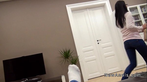 Girlfriend With Glasses Gets Ass Play Unscripted