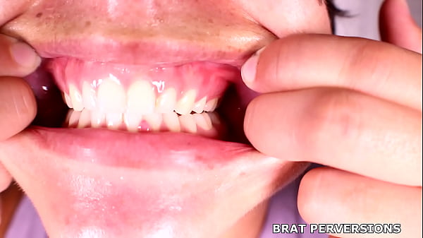 Maw Choke Close Up - Brat Perversions