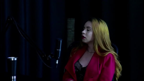 Trabalha Em Site Gringo, Arrumou Treta Com O Professor Na Faculdade, Queria Ser Modelo E Como Entrou Na Pornografia - Jhocy (SHEER/RED)