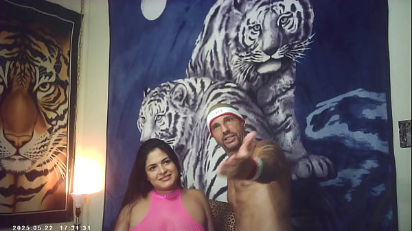 Behind The Scenes Of Porn Shoot Natural Oversized Boob Babe Meets Maxxx Loadz & She Feels Italian Cock In Her Clenched Bare Pussy