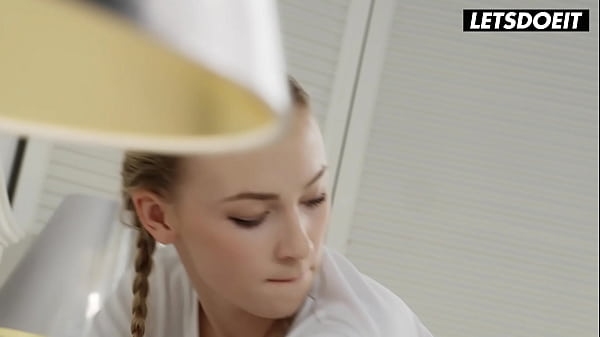 Young-babe Czech Student Jenny Frenzied Gets Banged For Better Grades - LETSDOEIT