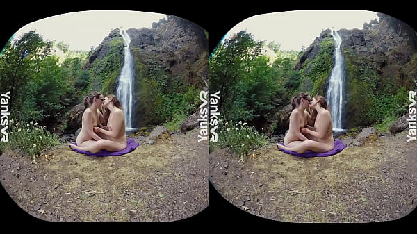 Yanks VR Presents Babe Lesbian Sierra Masturbating