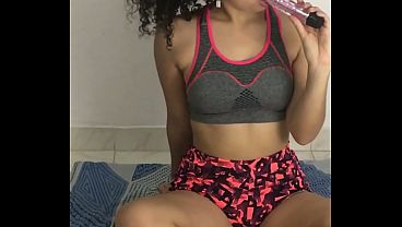 Latina Culona De 20 Años Haciendo Ejercicio Es Follada