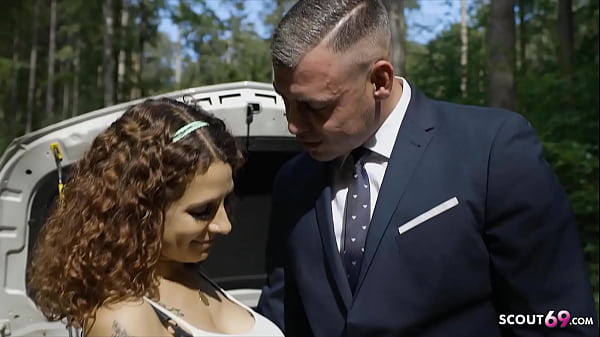 Deutsche Sexbombe Mara Martinez AO ASS PLAY Gefickt Bei Autopanne Von Fremden