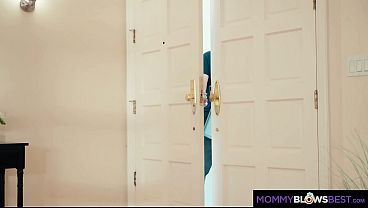 STEPMOMMY SERVICES BEST - Kiki Cali Frisky And Girly - Caught With Wand, Swallows Neighbor Dry