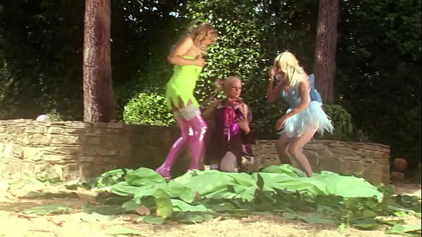 Cindy Behr, Michelle Thorne And Starr Have A Fairy Loaded Threesome