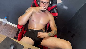 Fumando Cigarro Enquanto Falo Como Fodia Minha Ex Gostosa - Solo Money Shot