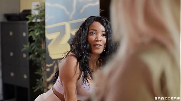No-Tell Motel Part 3 - Kiki Minaj, Louise Lee / Brazzers / Stream Full From Www.zzfull.com/voyeu