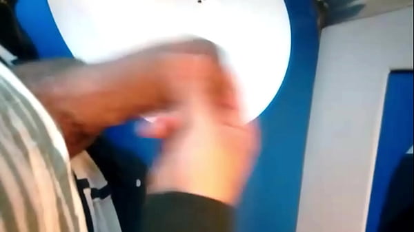YURI GAÚCHO - BIG FATC BONER CUMLOAD IN THE TRAIN BATHROOM