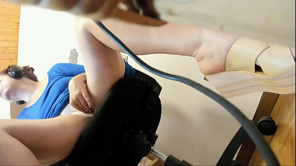 Giant Diaper Dirty With Piss While Nicoletta Strokes In Smart Grinding On Her Pc She Loads It Up Completely