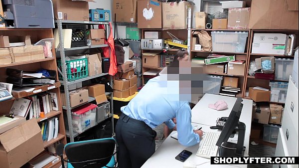 Shoplyfter - Young-babe (Carolina Sweets) Drills Cop To Get Out Of Trouble