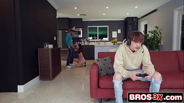 Attractive Asian Girlfriend Screws Behind Her Loser Boyfriend's Back - Kimmy Kimm