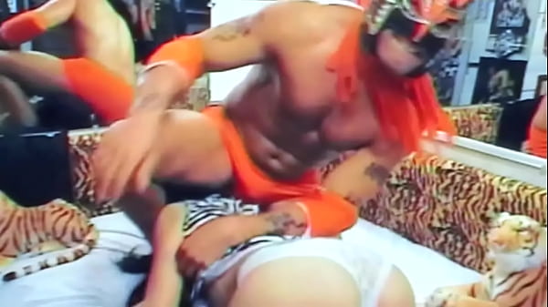 KING Of INTERGENDER SPORTS UIWP ENTERTAINMENT INTERGENDER LUCHA DUDE VS BABES SEXY WRESTLING