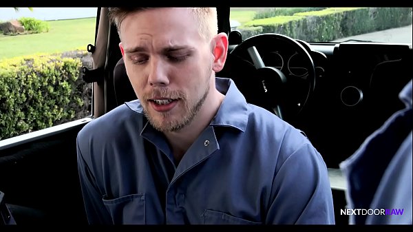 NextDoorRaw - Justin Matthews Pays Mechanics With Cheeks
