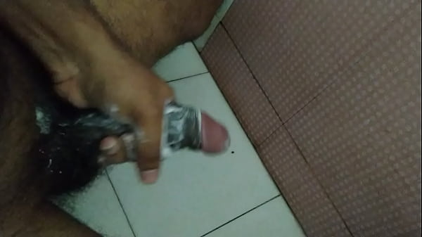 Soap Bath / Indian Male Masturbating In Bathroom,looking For Babes From Mumbai