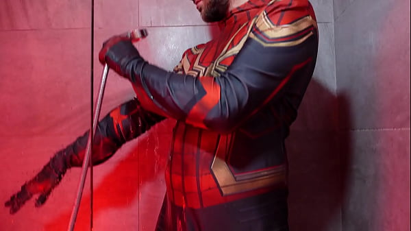 Does Spiderman Have The Biggest MEMBER!?