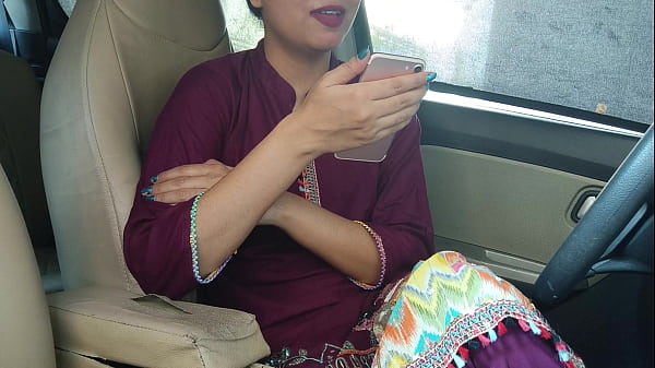 Desi HD Sex Video Of Shy Gal Hard Drilled By Boyfriend In Video Call In Car Outdoor Hindi Audio