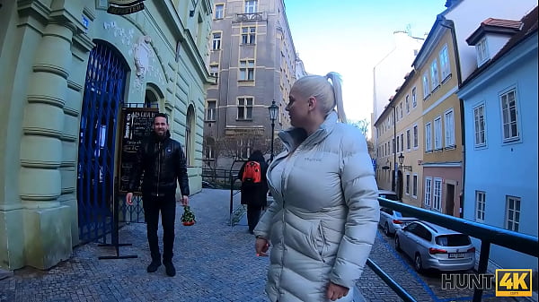 HUNT4K. Cuck Beobachtet Gehorsam, Wie Der Reiche Jäger Seine Luxuriöse Freundin Fickt