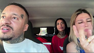 Chamamos Uma Moto Boy Do Food No Seu Horário De Trabalho Pra Foder Gostoso Dentro Do Nosso Carro Pra Nós Gozar Gostoso Nela!