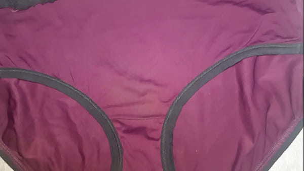 Mi Amiga Me Prestó Sus Calzones Usados Para Masturbarme Hasta Venirme