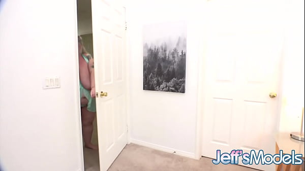 Voluptuous Chesty Plumper Genevieve Lafleur Gets Fervidly Railed