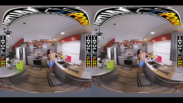 VIRTUAL PORN - Sandy Crave Corners You Tugging Off And Turns Cleaning Into Hot Pole Blowing Fun