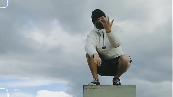 Joven Talentoso Se Coge La Base De Manera Espectacular Se Hace Llamar NAIVI