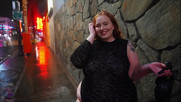Mia Dior Gets Stuffed Insanely After Leaving The Freemont Experience In Las Vegas By A Rather Dashing Clown