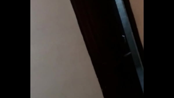 0F9584B0-F0E5-4E9D-BF8E-9F4D52B20A1D.MOV