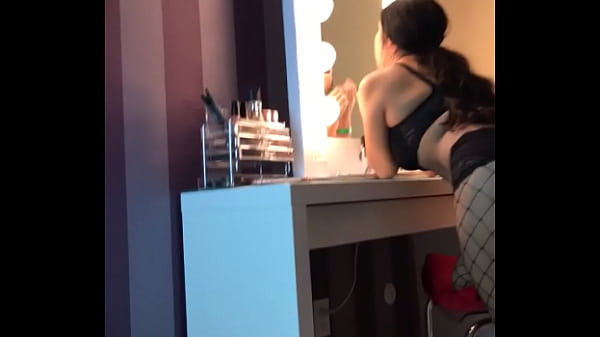 4'11 34 Dd Latina