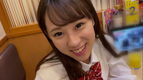 Https://bit.ly/3njY0oI ハメ撮り　Gカップ巨乳JK。大きなおっぱいを使ったパイズリがエロい。実はスケベな生徒会長。校則違反の中出しSEX。パイパンおまんこに正常位で中出し！