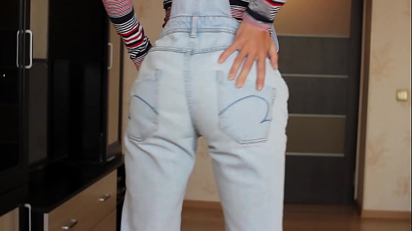 Russian Hottie Sasha Bikeyeva - By The Numerous Requests And Yearns Of My Fans, I Peeing In Jeans