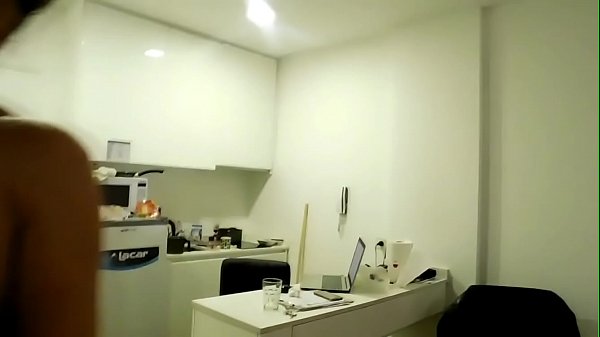 TERRÍVEL PUTA LA MUCAMA, E NÃO FALAR A SENHORA PARTE 1