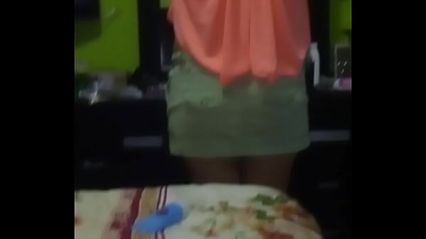 Me Cambio De Ropa Y Se Me Ven Las Nalgas