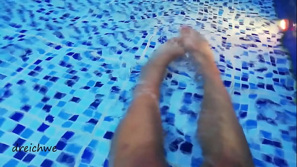 Tootsie Obsession In A Huge Pool
