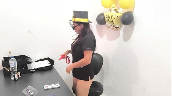 The New Executive Gasps Like A Hoe While Trying The Backdoor Fill Her Boyfriend Gave Her.