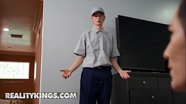 Repairman (Jimmy Michaels) Covets To Fix The Tv But (MacKenzie Mace) Desires To Deep Oral His Rod - Reality Kings