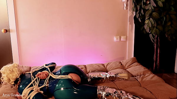 Bondage Escape Gag MATURE In Latex FREE Porn Video