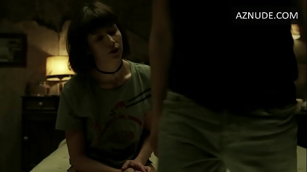Úrsula Corberó Bare In La Casa De Papel