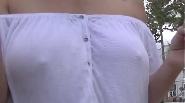 Upskirt Wife 27 - Heather Silk Flaunting Her Clean-shaven Cunt To Voyeurs In Public Park!