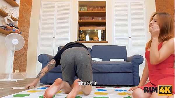 RIM4K. Twister Is An Interesting Game But Friends Anus Distracts Babe