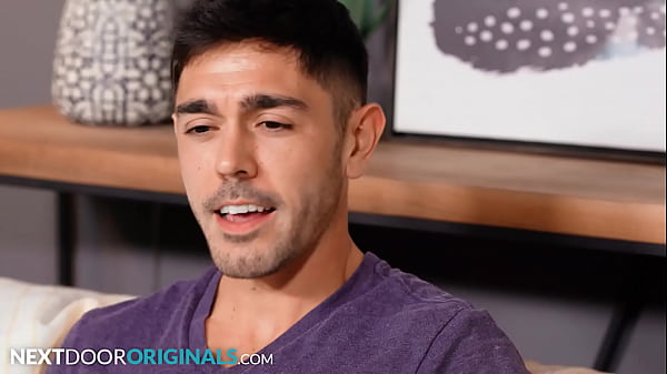 Frustrated Straight Jock Can't Seed, Hunk Roomie Lends A Hand - Nico Coopa, Joseph Castlian - NDS