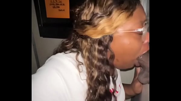Ebony BBW Throats Newcomers BBC At The Glory Slot