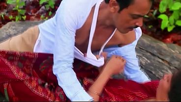 Scorching Date With Indian Village Wifey Turns Into Lusty Extreme Sex